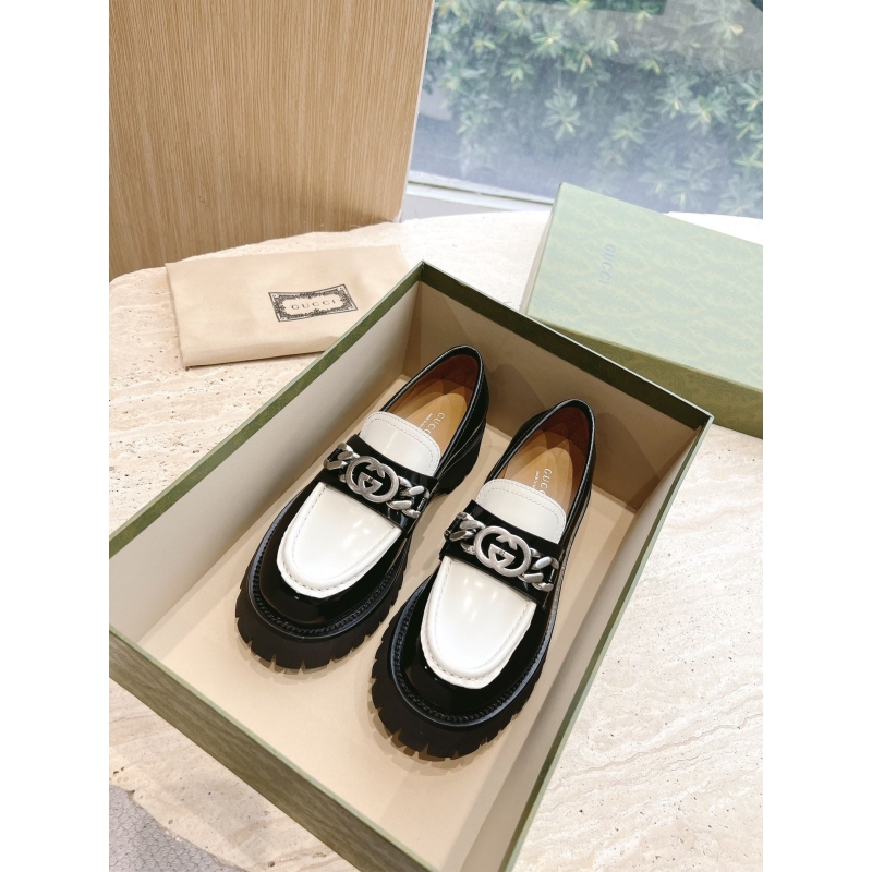 G*u*i leather shoes